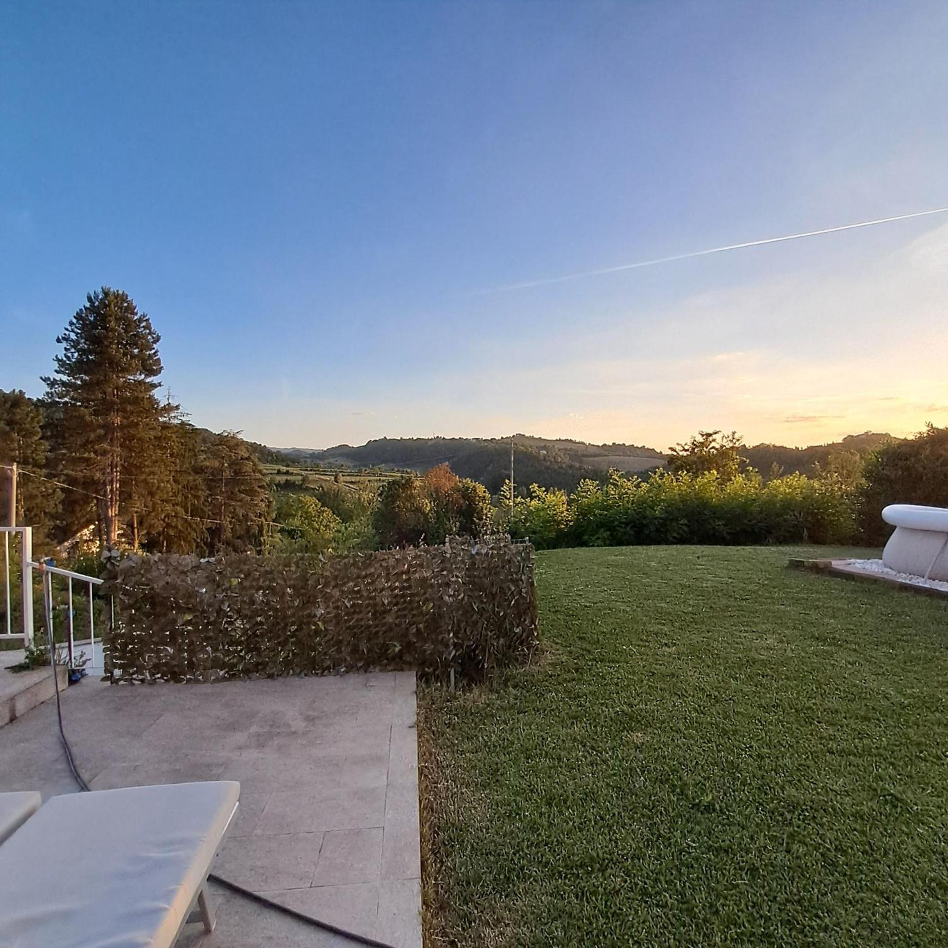 Terrazzaponente Bed and Breakfast Monte San Pietro Εξωτερικό φωτογραφία